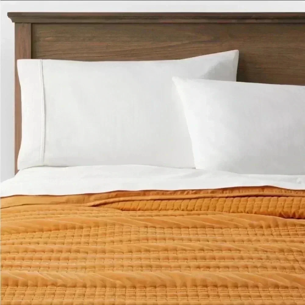 NWT Full/Queen Lofty Velvet‎ Quilt Dark Gold - Threshold